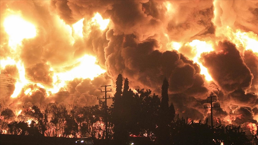印尼一炼油厂发生爆炸