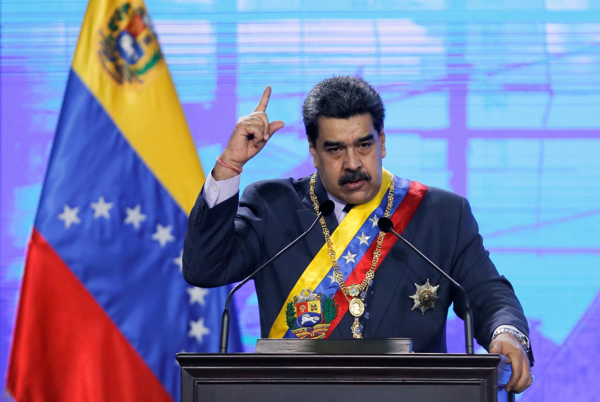 Maduro denuncia sanciones económicas en medio de la lucha contra el brote de Covid-19