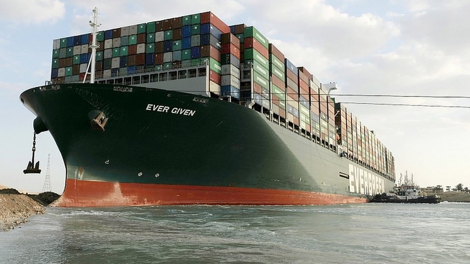 Спасен бродот кој во текот на 6 дена го блокира Суецкиот канал: Каналот повторно отворен за сообраќај