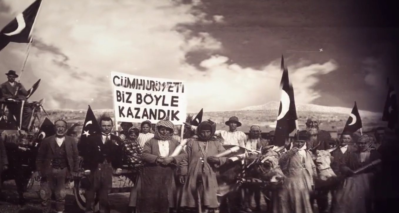Videóüzenetet adott a török védelmi minisztérium az Október 29. Köztársaság Ünnepe alkalmából