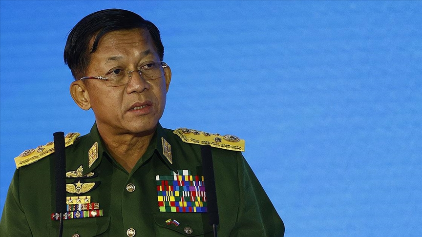 ژنرال هلینگ از کشورهایی که در امور داخلی میانمار دخالت می‌کنند انتقاد کرد