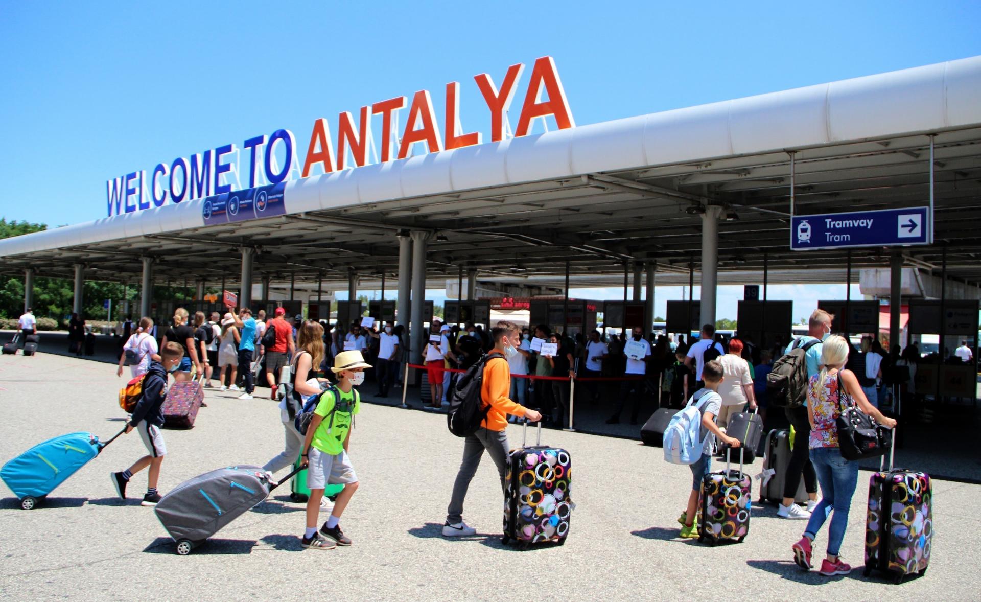 Broj turista koji je do sada posjetio Antaliju porastao za 217 procenata u odnosu na prošlu godinu