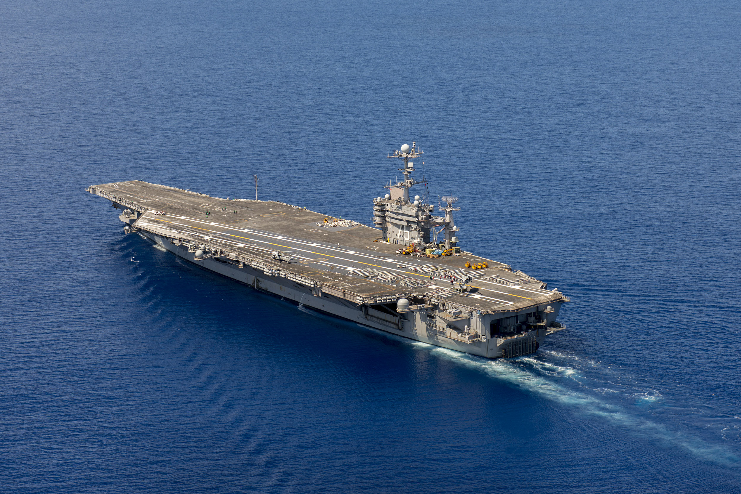 Група военни кораби на САЩ ще останат в Средиземно море