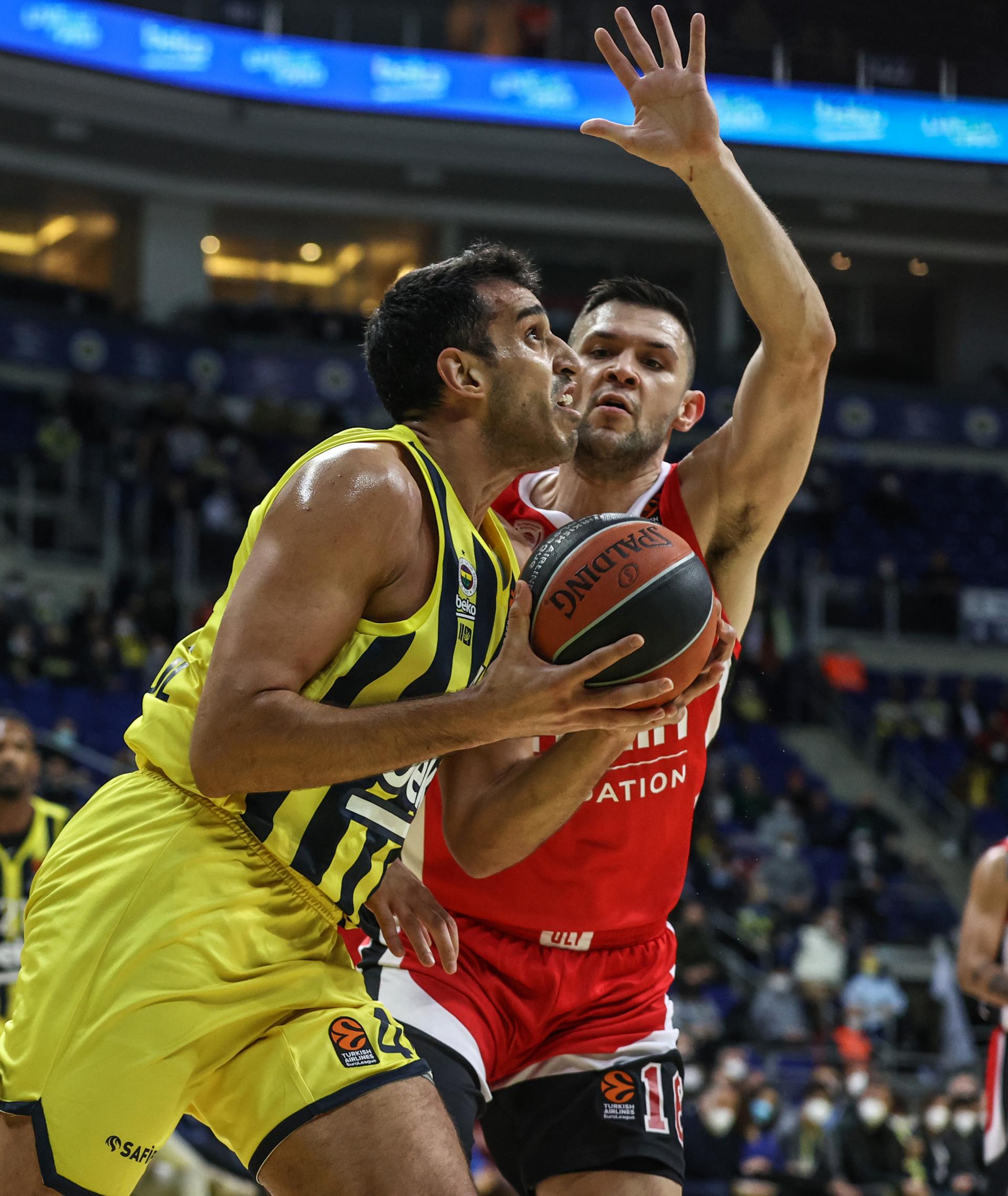 Basketboll: Fenerbahçe Beko fiton me diferencë ndaj Olimpiakos