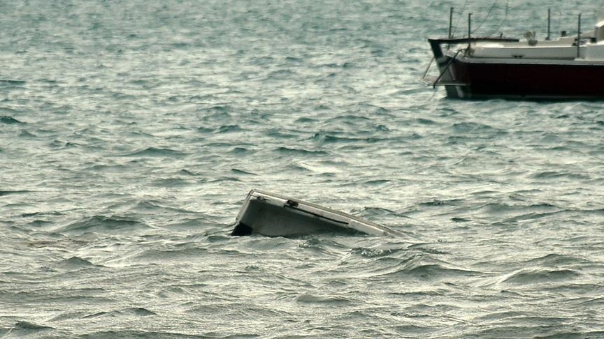 突尼斯海域一艘非法移民船沉船