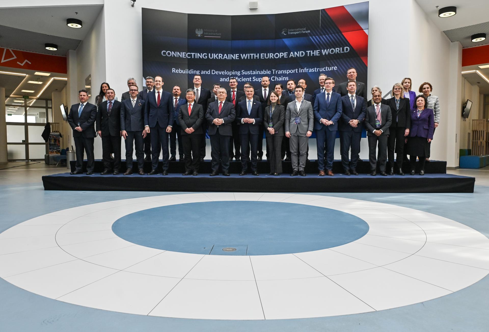 Polşada Ukraina Üçin Ýokary Derejeli Dialog Maslahaty Geçirildi