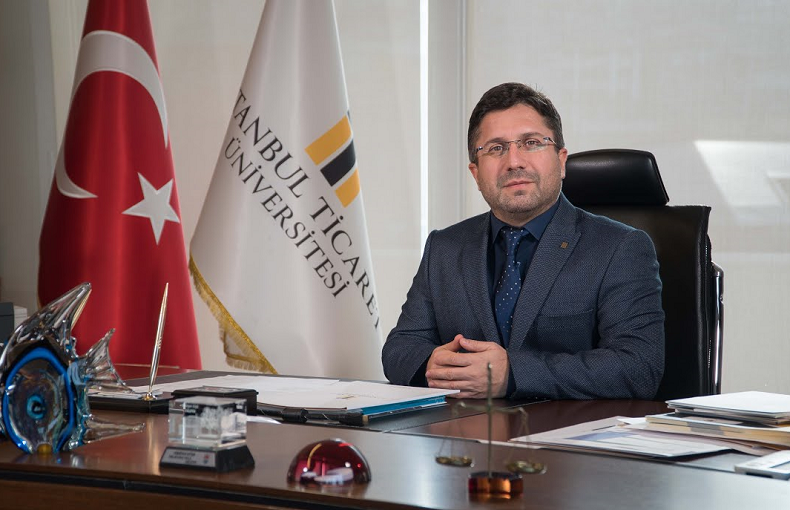 Istanbul tijorat universiteti rektori O'zbekiston xalqini bayram bilan tabrikladi