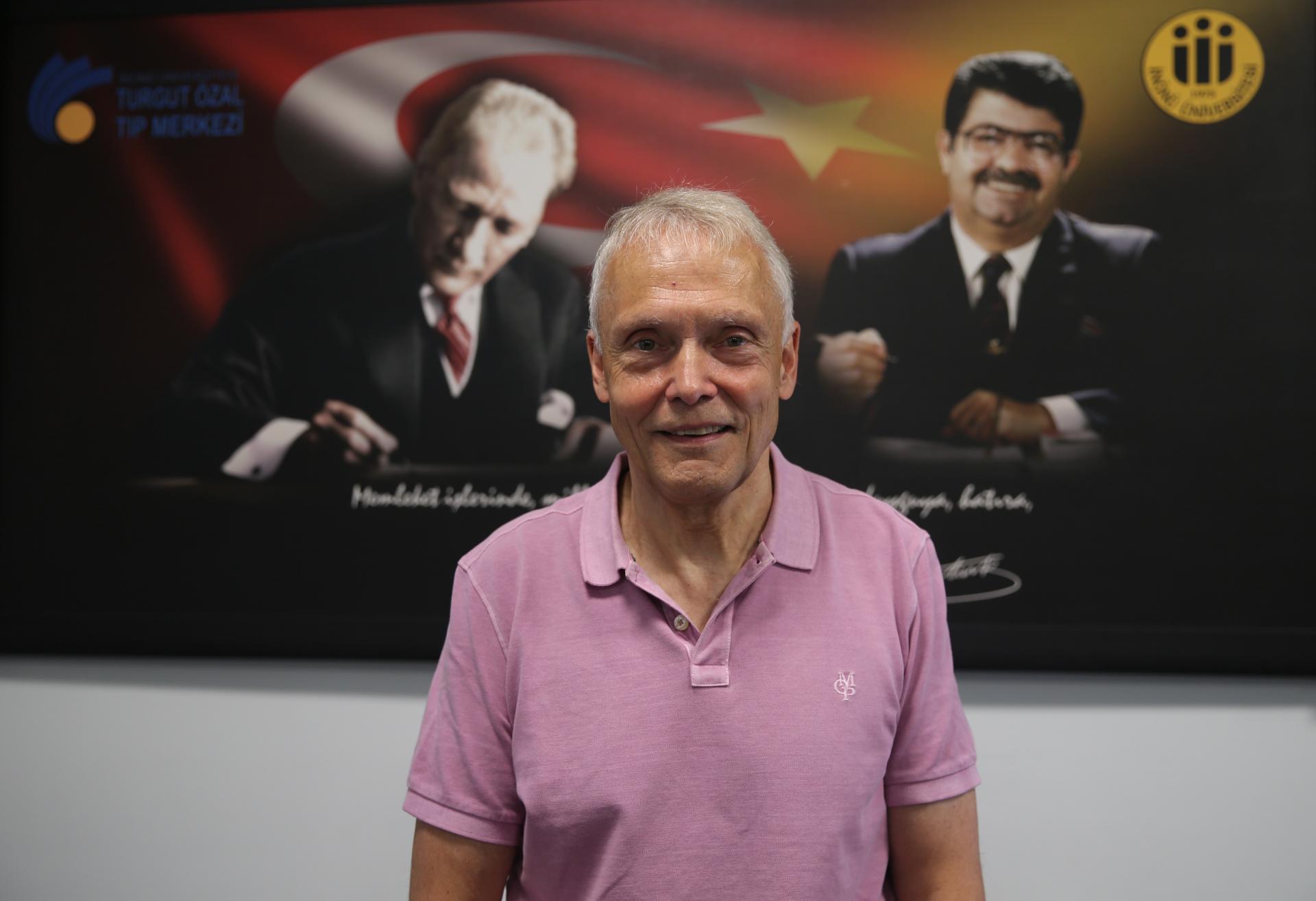 El profesor alemán elogió a Turquía sobre el trasplante de hígado