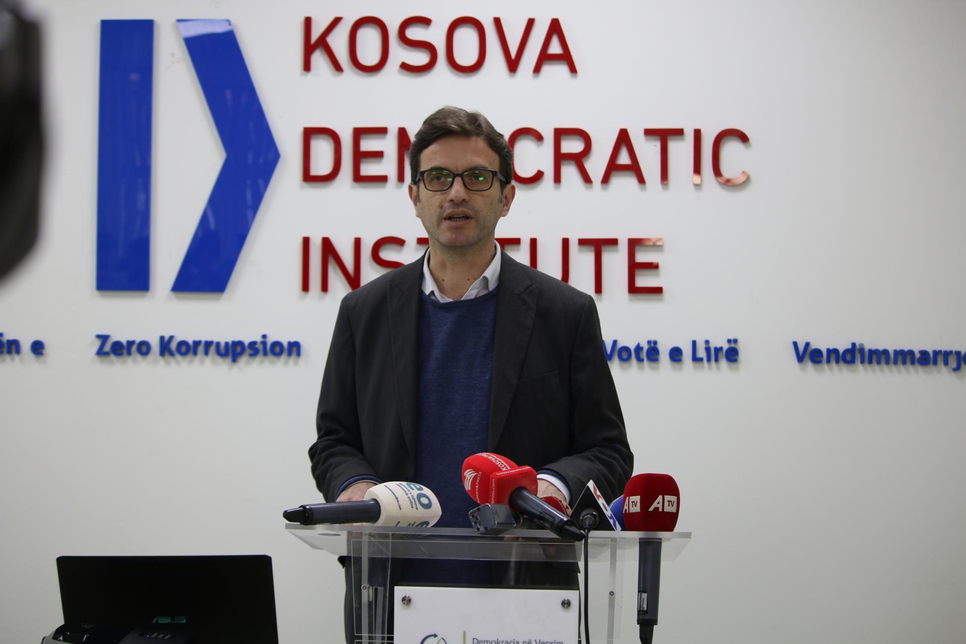 Transparency International: Kosovo blago napredovalo u borbi protiv korupcije