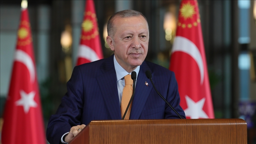 Erdogan: “Confío en que el país hermano Kazajistán superará este problema a través del diálogo”