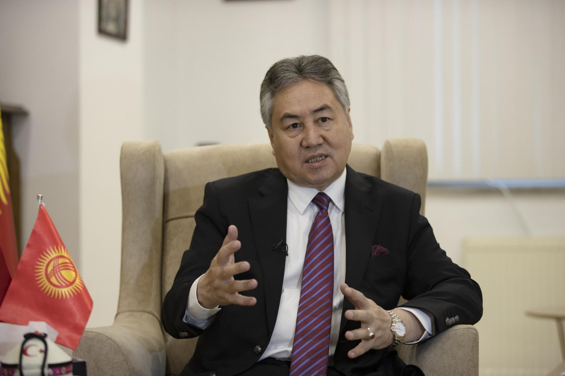 Жээнбек Кулубаев:«Украина портторунан эгинди экспорттоо зор ийгилик»