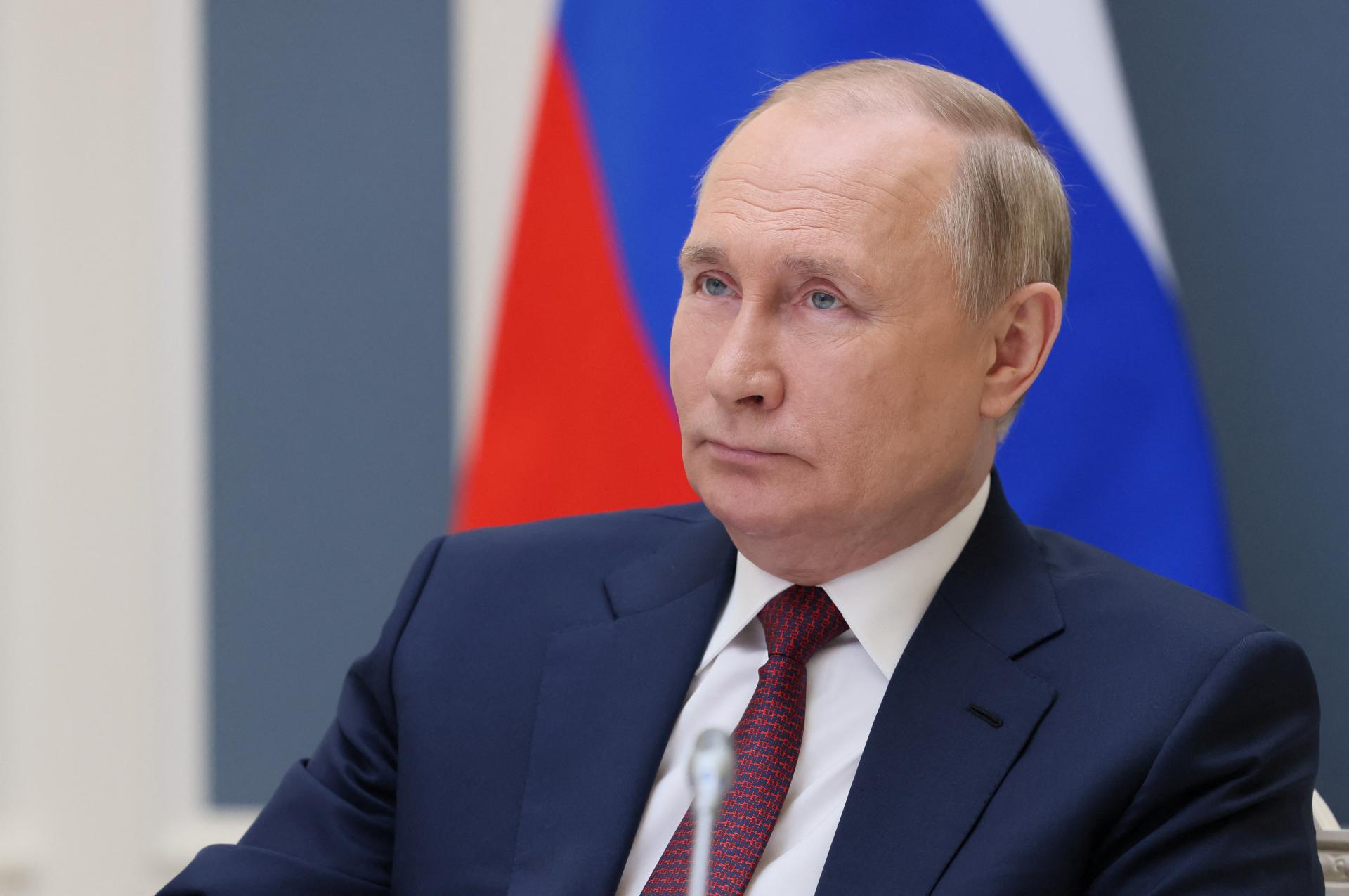 普京：西方国家试图孤立俄罗斯