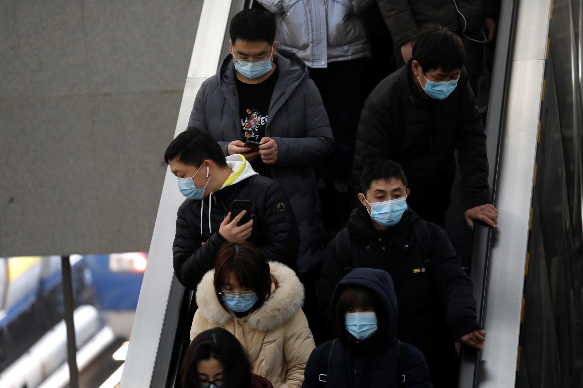 中国西安市新增52例确诊病例致全市隔离