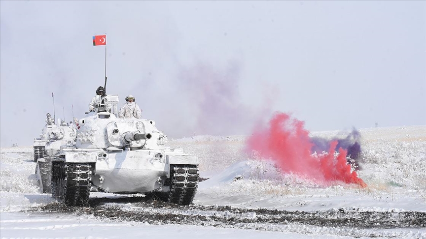 17个国家参与的军演继续在土耳其卡尔斯举行