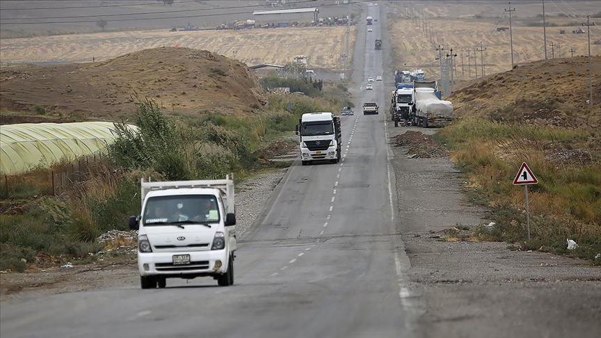 Organizata terroriste YPG/PKK mbylli kalimet për civilët në portën kufitare “Simalka”