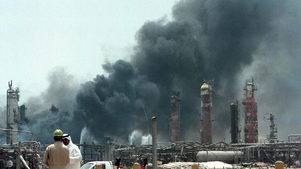 آتش‌سوزی در پالایشگاه نفت بندر الاحمدی در کویت
