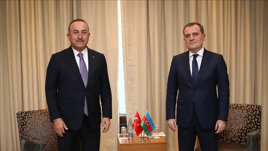 وزیر امور خارجه ترکیه با همتای آذربایجانی خود صحبت تلفنی انجام داد