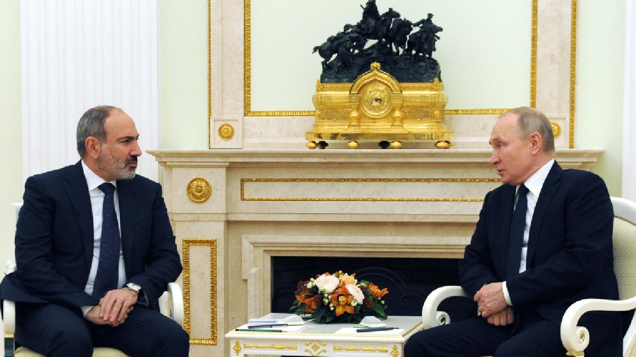 گفتگوی پوتین و پاشینیان در خصوص توافقات بین روسیه، آذربایجان و ارمنستان