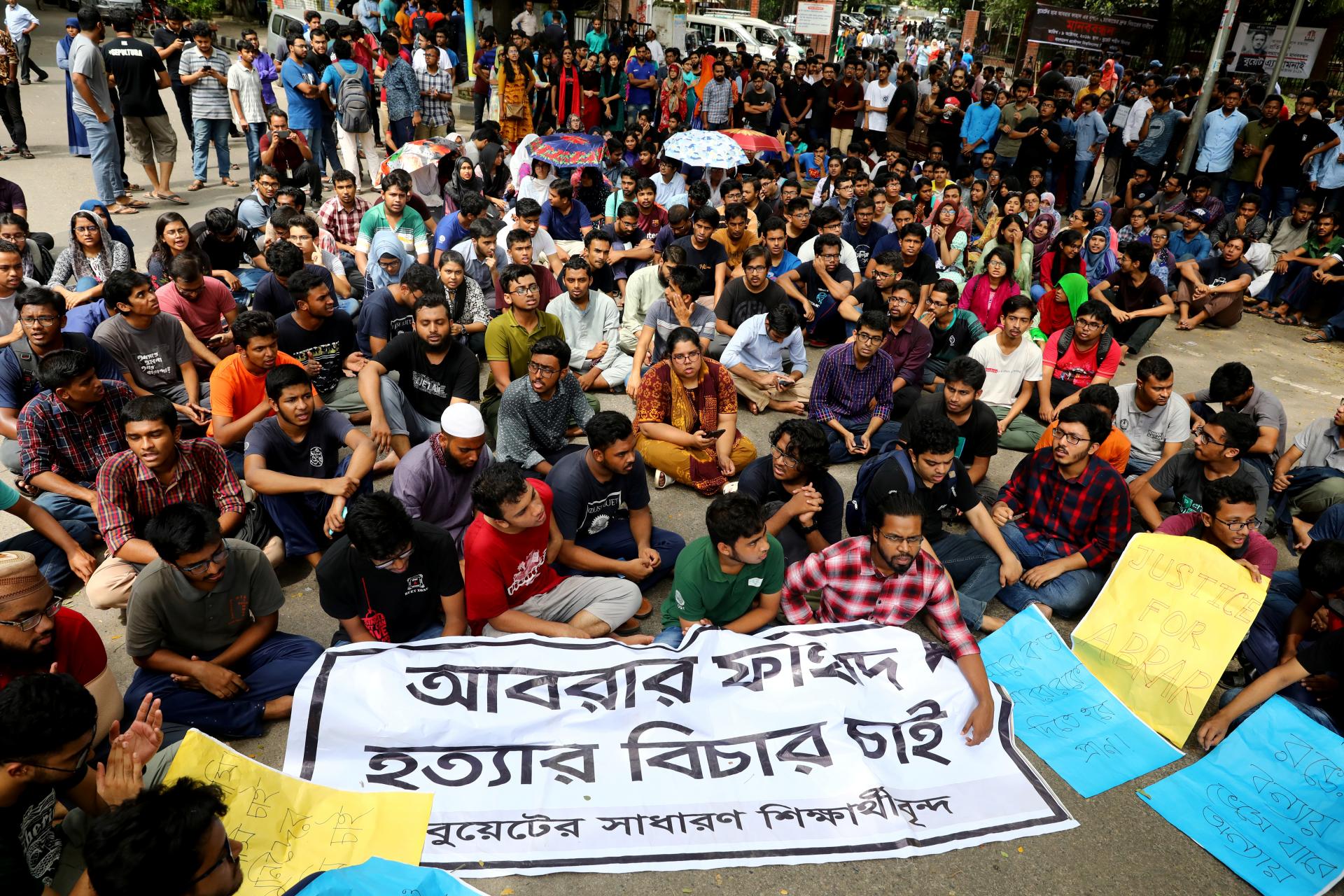 bangladishta 20 ademge ölüm jazasi bérildi