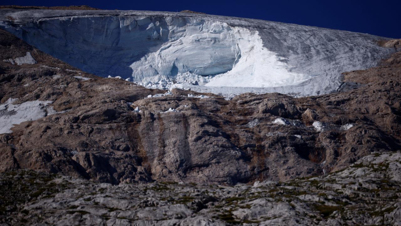 Ha alzado a 9 el número de alpinistas víctimas del colapso de trozo de glaciar en Italia