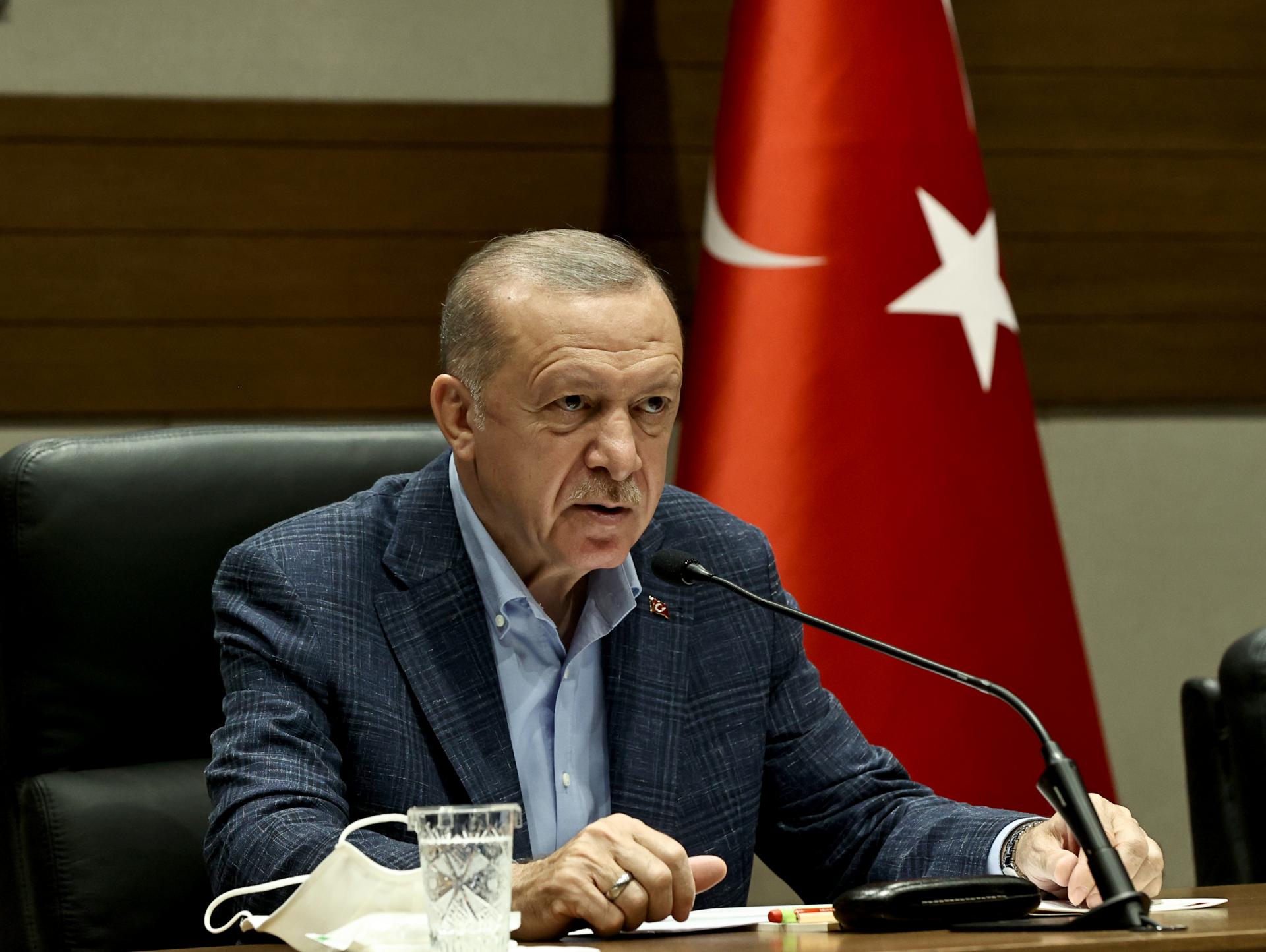 Erdogan povodom Dana Republike Turske: Nećemo dozvoliti da nas išta omete na našem putu