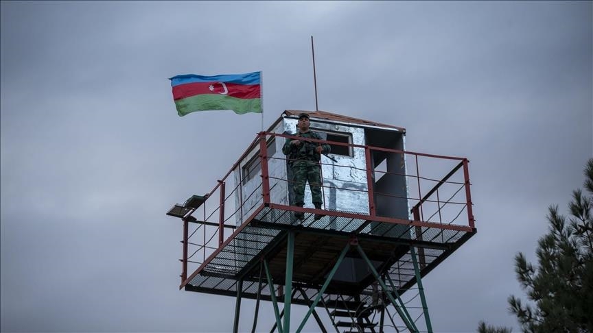 Арменските войски обстреляха позициите на азербайджанската армия до общата граница