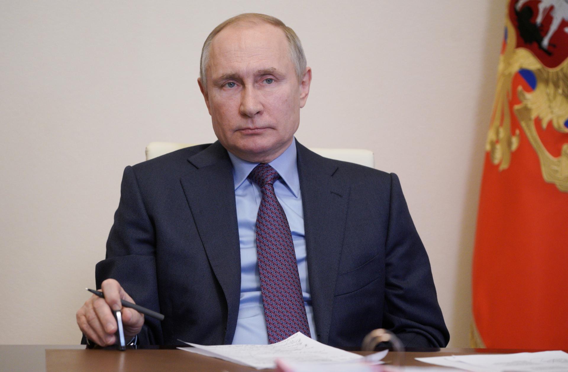 Увоен нацрт законот со кој му се дозволува на претседателот Путин да се кандидира уште два мандата