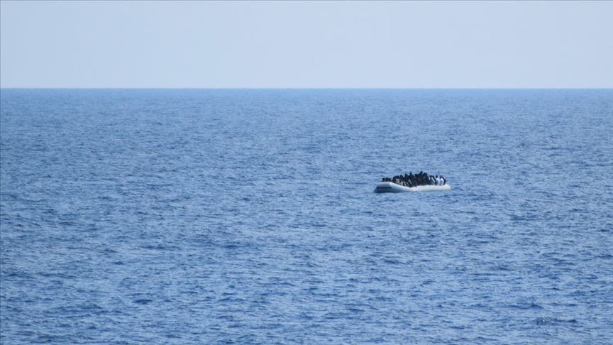 Во Егејското Море бо близина на Даламан, Мугла спасени 16 нерегуларни мигранти