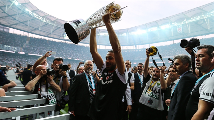サッカー ジェンク トスン 古巣のベシキタシュに復帰か インスタでほのめかす Turkiye Nin Haber Kaynagi サッカー ジェンク トスン 古巣のベシキタシュに復帰か インスタでほのめかす Turkiye Nin Haber Kaynagi