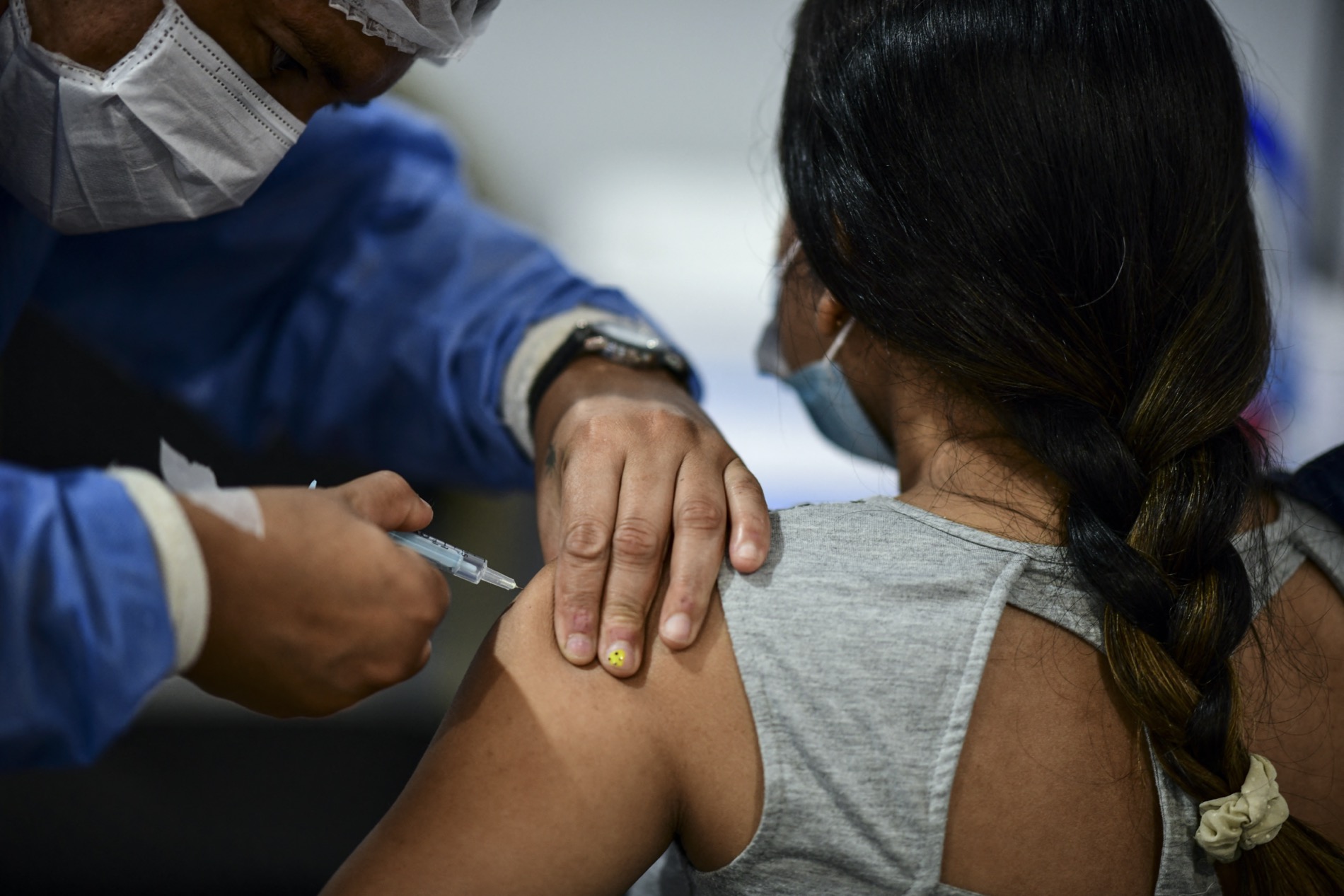 Más de 200.000 dosis de la vacuna de AstraZeneca contra el COVID-19 llegaron a Argentina