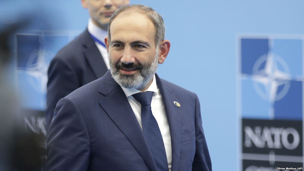 Ерменскиот премиер Никол Пашинјан ја најави својата оставка во април
