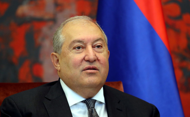 Ermenistanyň Prezidenti wezipesinden çekildi