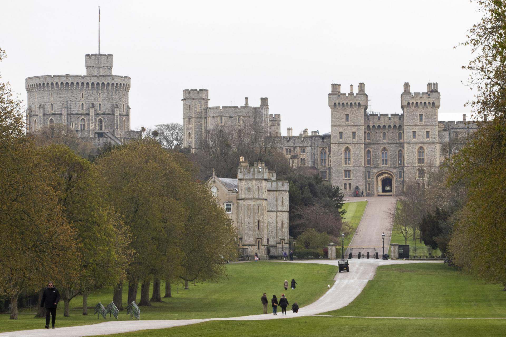 ملکہ برطانیہ کے شاہی گھر میں مسلح شخص گھس گیا