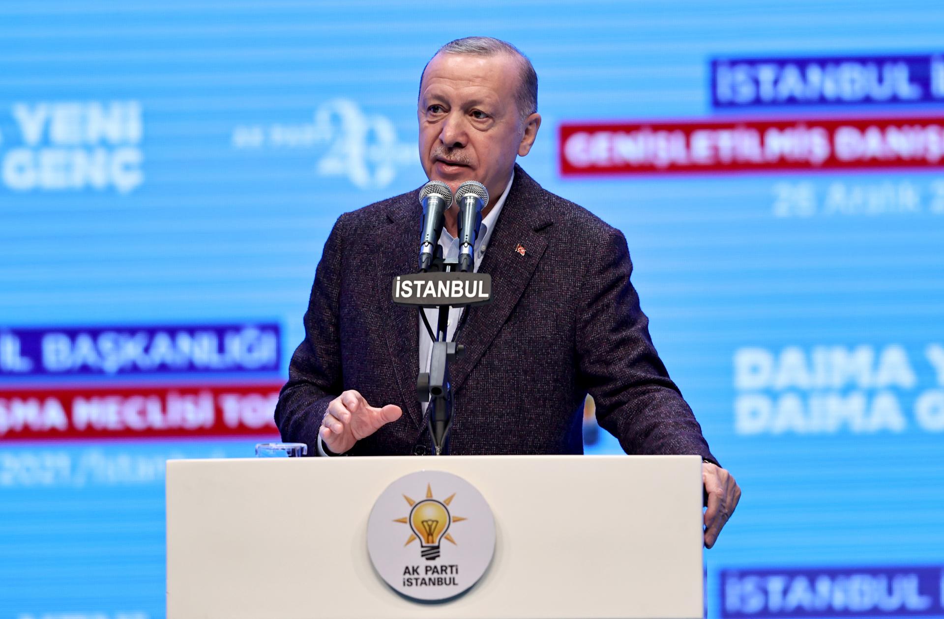Erdogan a rostit un discurs la Gala premiilor Necip Fazıl