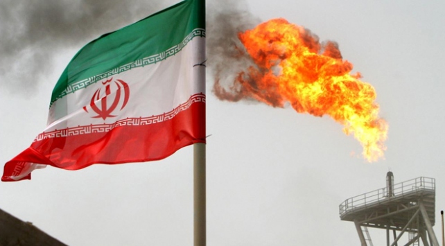 شرکت نفت ایران از اول انقلاب یک تریلیون دلار نفت فروخته است