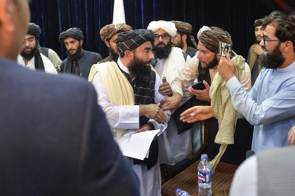 طالبان: فعالیت فرودگاه کابل را راه اندازی خواهیم کرد