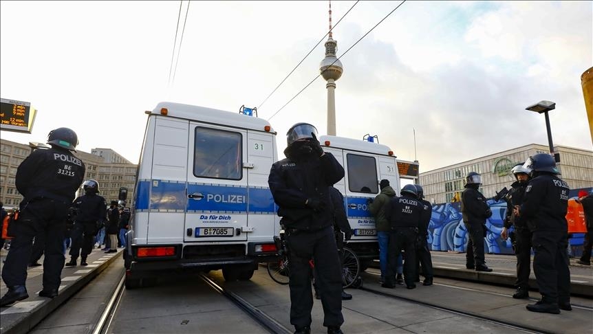 Nemačka: Napadač nožem ubio tri osobe