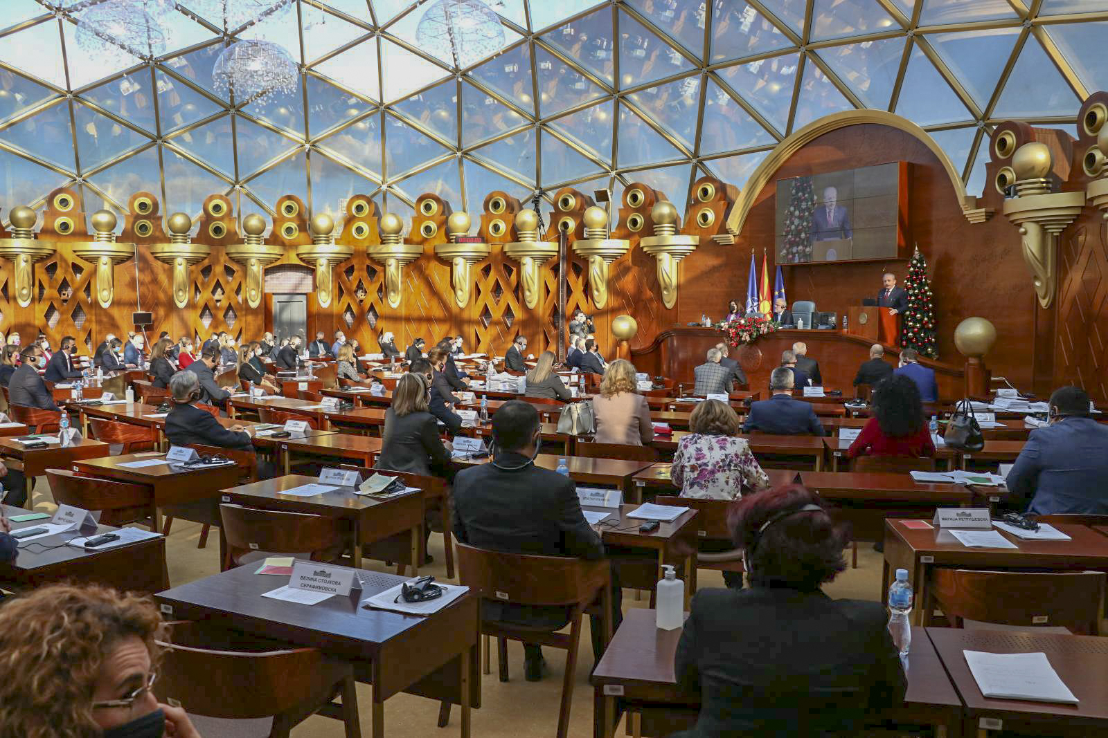 Törkiyä parlamentı başlığı Şäntop Tön’yaq Makedoniyada