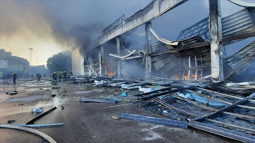 یوکرین کے شاپنگ مال پر روسی حملہ،متعدد افراد ہلاک و زخمی