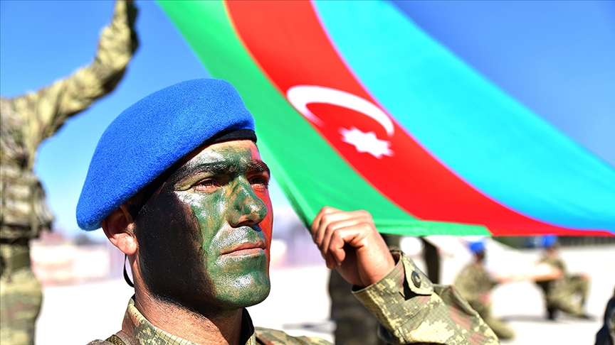 阿塞拜疆部队在厄斯帕尔塔接受突击训练
