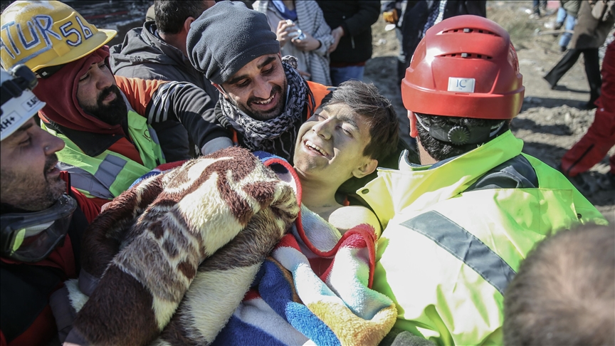 همبستگی بالای مردم و ارگان‌های دولتی ترکیه در التیام زخم‌های ناشی از «زلزله قرن»