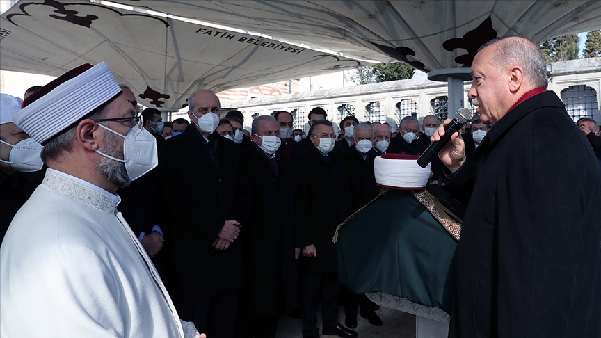 حضور اردوغان در مراسم تشییع جنازه محمد امین ساراچ