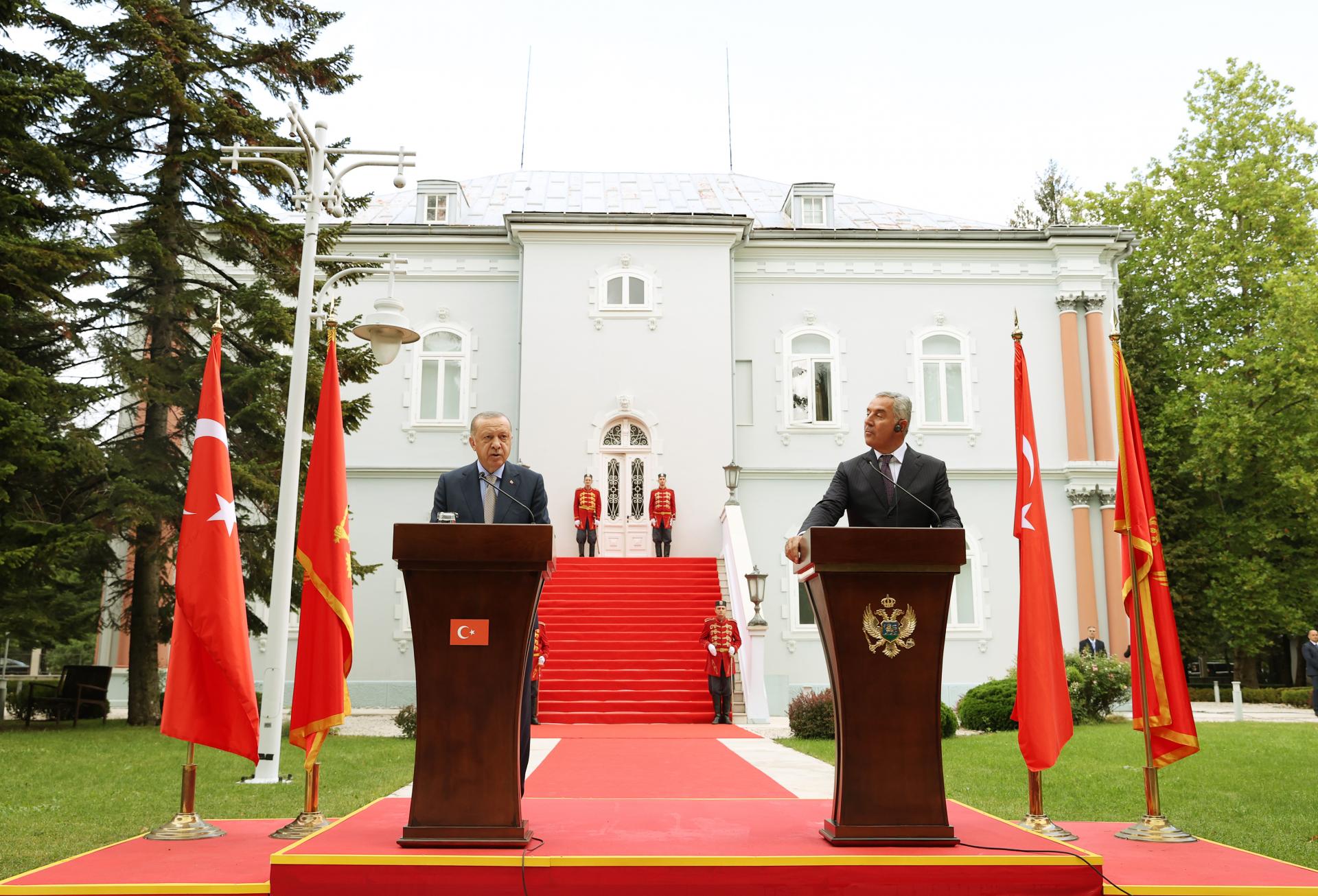 Erdogan u Crnoj Gori: Turska ima povijesnu odgovornost prema Balkanu