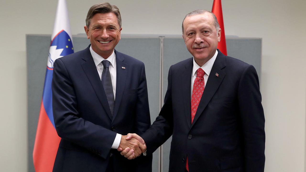 Претседателот Ердоган разговараше телефонски со словенечкиот претседател Борут Пахор