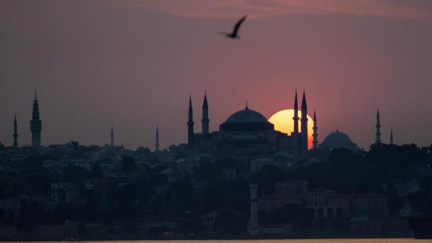 İstanbulda quşların heç qonmadığı bir məscid olduğunu bilirsinizmi?