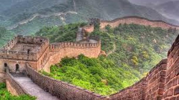 Muri Kinez, një sfidë për historinë