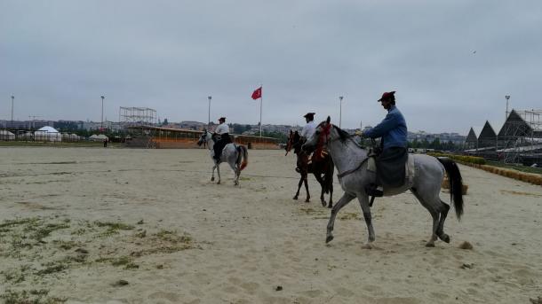 イベント情報 トルコ最大の民族スポーツの祭典 エスノ スポーツ カルチャー フェスティバル18 に日本の 流鏑馬 が初登場