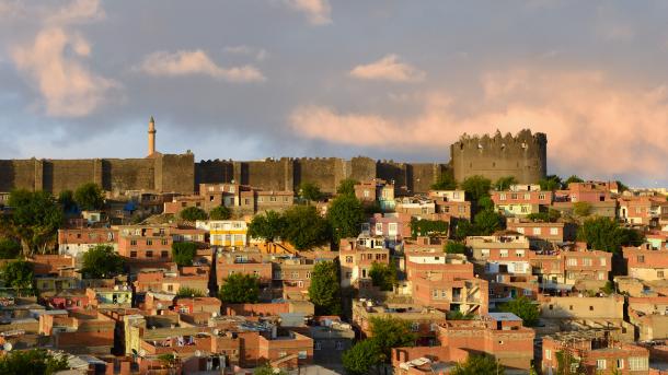 Dos bellezas sudorientales de Turquía: la ciudadela de Diyarbakır y los jardines de Hevsel