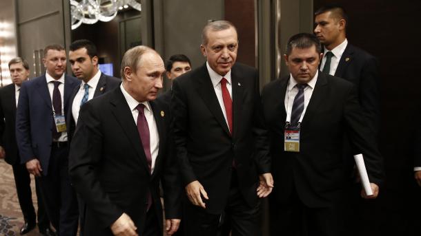 Putin jep direktivën për heqjen e sanksioneve kundër Turqisë