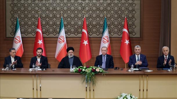 Las relaciones de Türkiye e Irán y la visita del presidente iraní Ibrahim Reisi